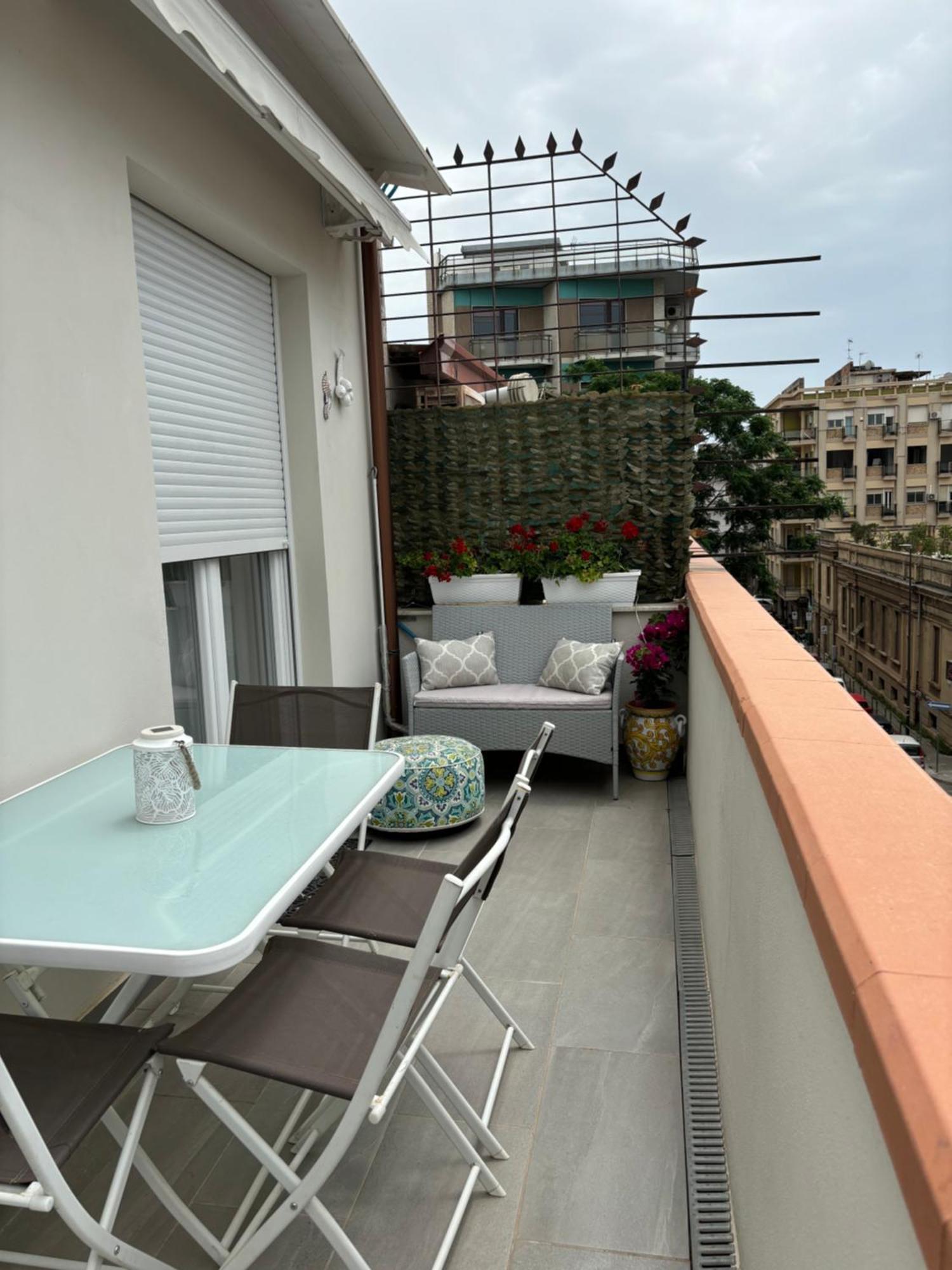 Strettomare-Business & Travel Apartment ريجّو دي كالابريا المظهر الخارجي الصورة